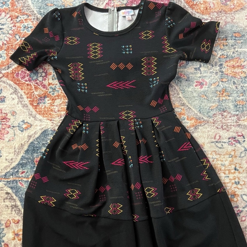 LuLaRoe Amelia size XS